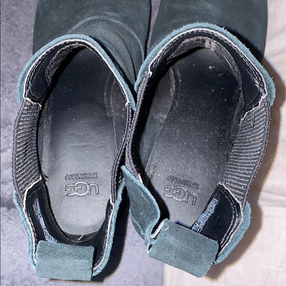 Suede UGG boots - Picture 9 of 10